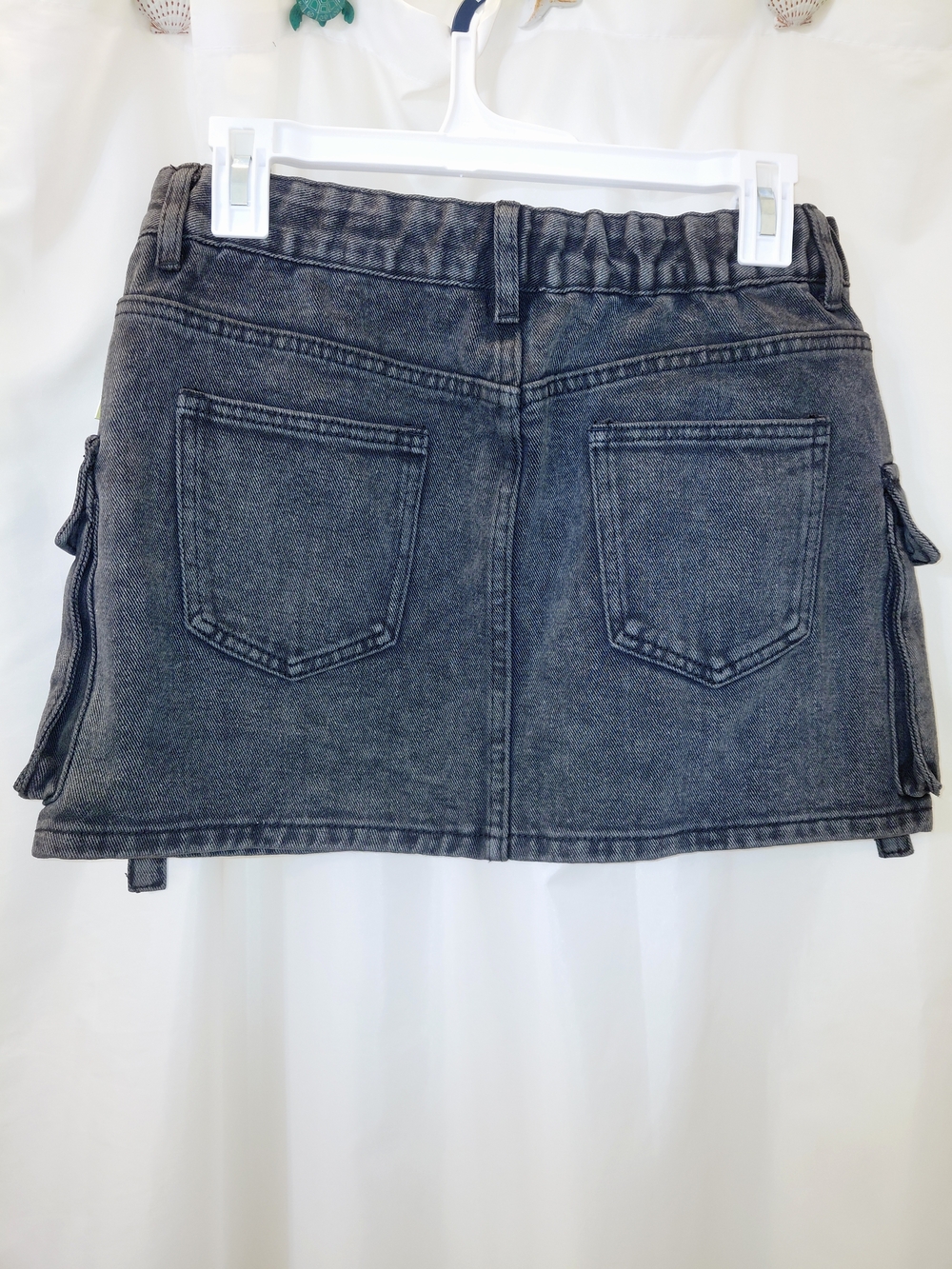 NWT Sz M Black Distress Washed Cargo Denim Mini Skirt Y2K 90s Style - Picture 4 of 8